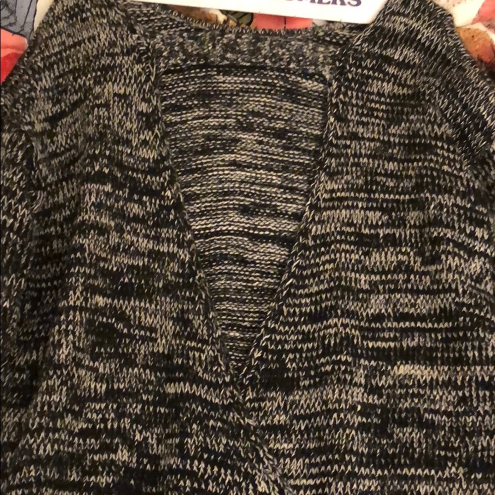 Open back sweater - Picture 2 of 4